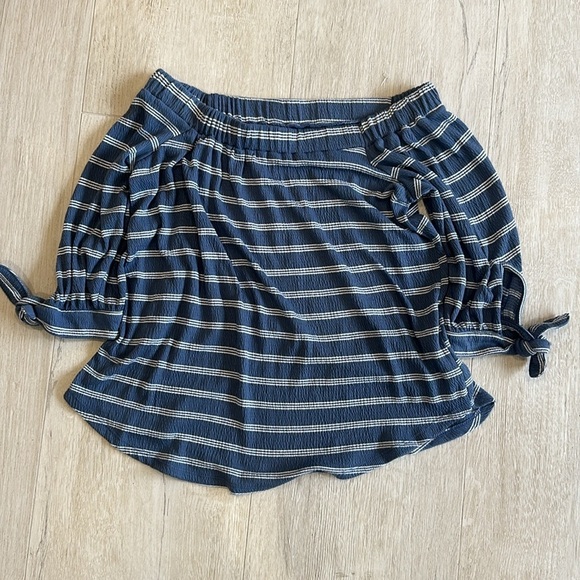 Abercrombie & Fitch Women's Striped Off Shoulder Blouse Blue White Size xs - Picture 4 of 11